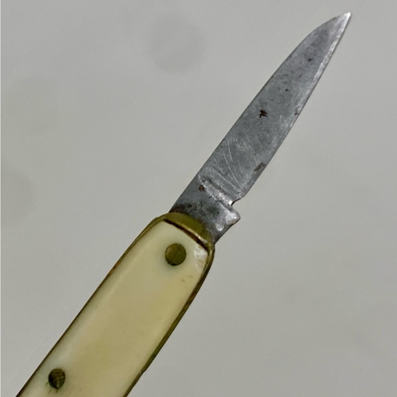 1950s Vintage Miniature Organic Functional Miniature Keychain - Picture 5 of 13